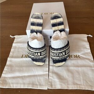 Christian Dior Dway Sandals - size 38 Deep Blue & Cream embroidered cotton